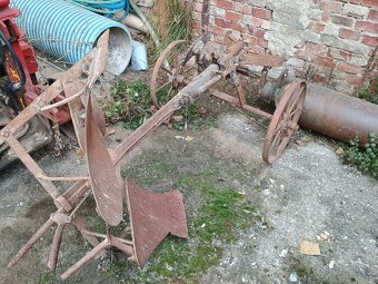 Pluh za koně nebo malotraktor - 2