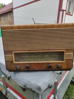 Radio tesla 605a - 2