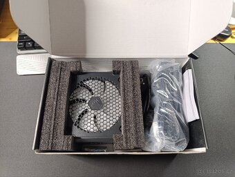 Corsair CX750F RGB 750W – rozbaleno, nepoužito, orig. balení - 2