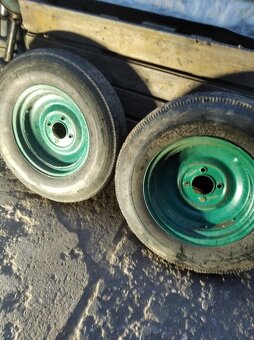 Prodám přední kola na ZETOR25 - 2