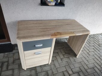 psací stůl - 2