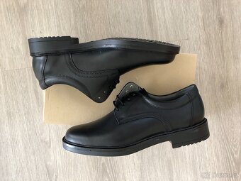 Polobotky plné. - 2