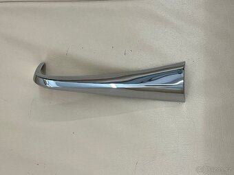Mercedes W110/111/112 chrom ploutve - 2