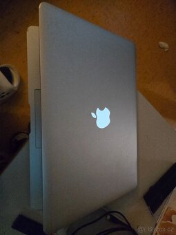 MacBook Air 13" (2017) – Intel i5, 128 GB SSD - 2