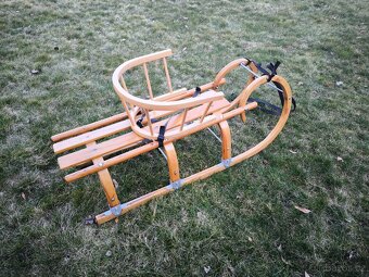 Historické jasanové sáně - 2
