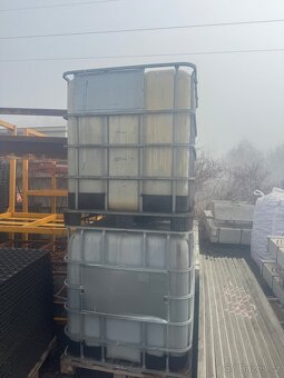 Nádrž 1000 l - 2