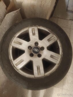 Elektrony –⁠⁠⁠⁠⁠⁠ Ford 205/55 R 16 - 2