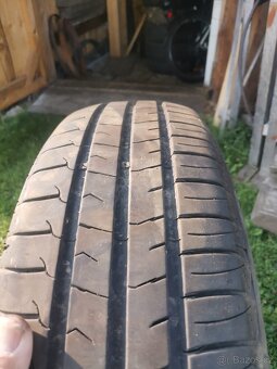 Pneu185/65R15 - 2