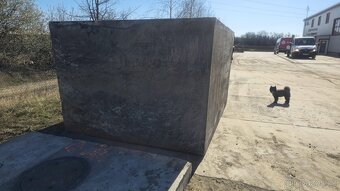 Betonová jímka s víkem - 2