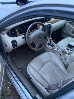 Jaguar Xtype dily z vozu - 2