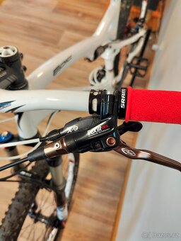 Specialized Epic Expert celoodpružené horské kolo 26" vel.M - 2