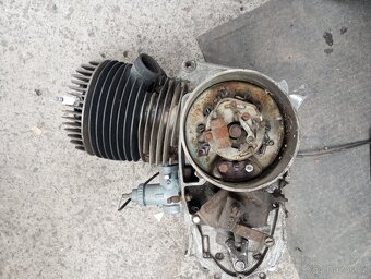 Motor ČZ - 2