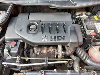 Prodám dily peugeot 206 1.4 hdi - 2