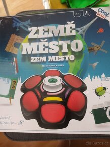 Elektronická hra Země město - 2