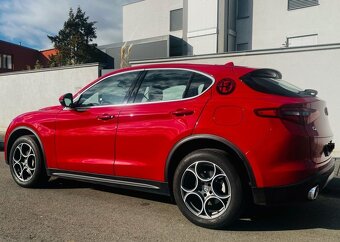 Alfa Romeo Stelvio - 2