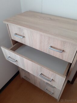 Komoda s 5 zásuvkami - 2