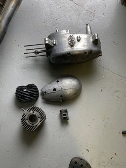 Motor jawa pionýr 05 - 2
