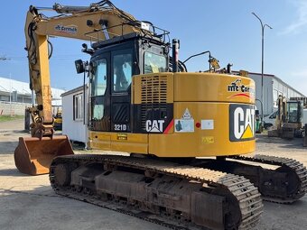 Pasový bagr CAT 321D - 2