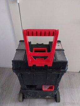 Kufr - box na nářadí na kolečkách - 2