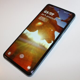 Samsung A52 + příslušenství - 2