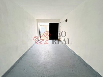 Garáž po rekonstrukci v Ostravě-Třebovicích – skvělá lokalit - 2