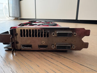 MSI Radeon R9 380 4GB - jako nová - 2