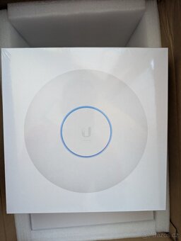 Ubiquiti UniFi AP 6 Pro - 2