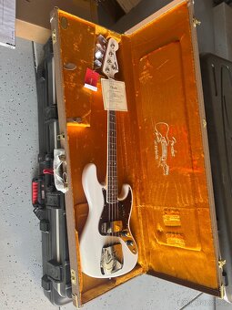 Fender aniverssary bass - 2