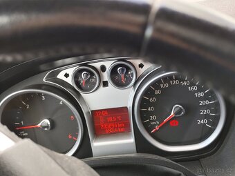 Ford Kuga - 2