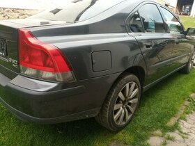 Volvo S60 2.4 awd - 2