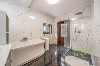 Celá přístavba domu. Byt 3+1 (celkem 72,5m²) + víceúčelová m - 2