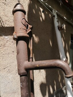 Litinová zahraní pumpa - vrchní část STANDARD II - 2