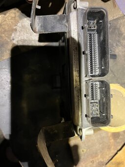 Ridici jednotka EDC15+  038906019AT - 2