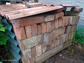 Staré čisté cihly - 2
