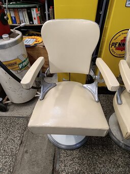 2 stará křesla Barber shopu, 50. Léta, slušný stav - 2