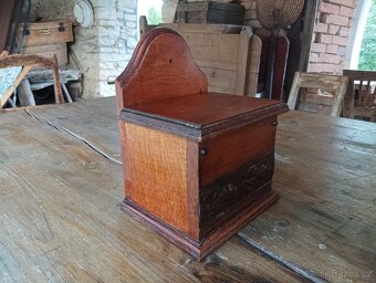 ZÁVĚSNÁ DŘEVĚNÁ DÓZA V SECESNÍM STYLU FRANCIE - 2