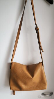 Hořčicově žlutá kabelka - 2