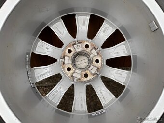 Audi 17” lu koa + zimni GodYear 235/65 R17 - 2