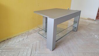 Televizní stolek - 2