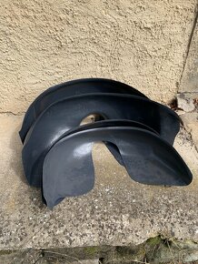 BMW e30 sada podběhů - 2