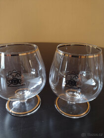 Dvě sklenice na koňak - 2