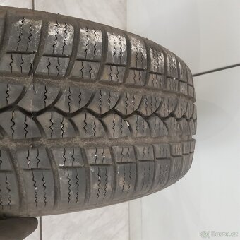 185/60/15 zimni jetá Taurus 601 - 2