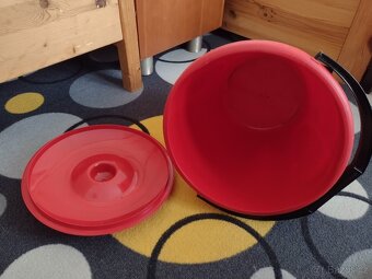 Kýbl s víkem 15 l - 2