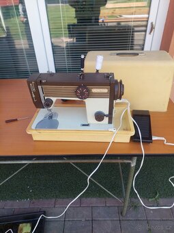 Šicí stroj Veritas - 2