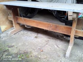 Stará dřevěná lavice - 2