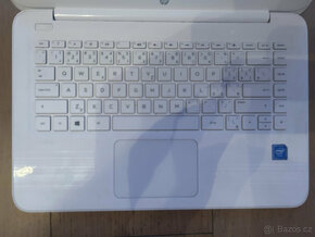 14" notebook HP Stream 14-ax006nc bílý - jako nový - 2