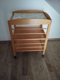 Přebalovací pult - 2