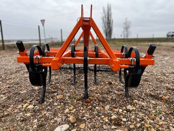 Prodám kultivátor s válcem 120 cm, platí do smazání - 2