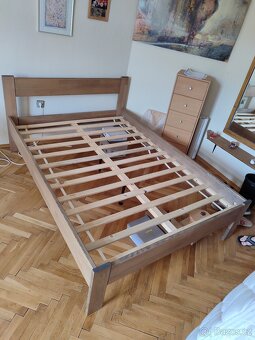 Prodám postel s roštem i matrací - 2