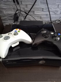 Xbox 360 + 29 her - 2